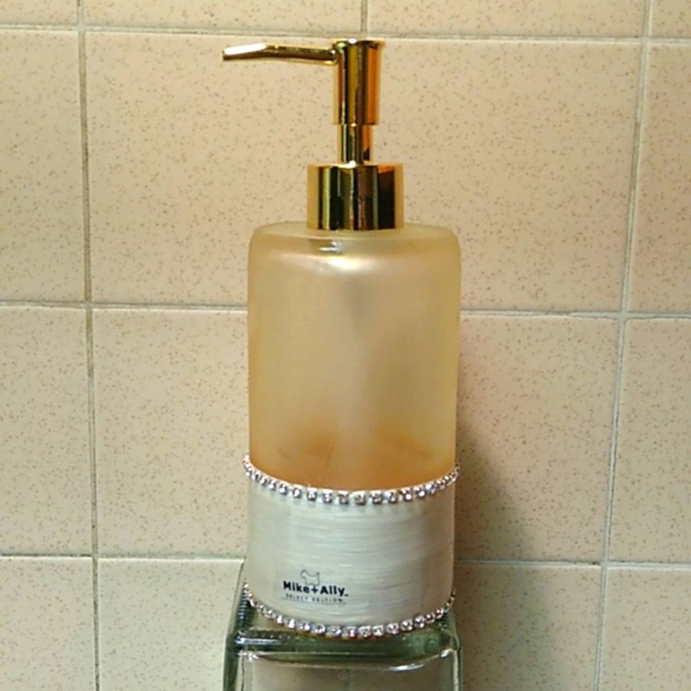 Mike + Ally Select Edition Audrey Moonglow Lotion Pump Dispenser Rhinestones